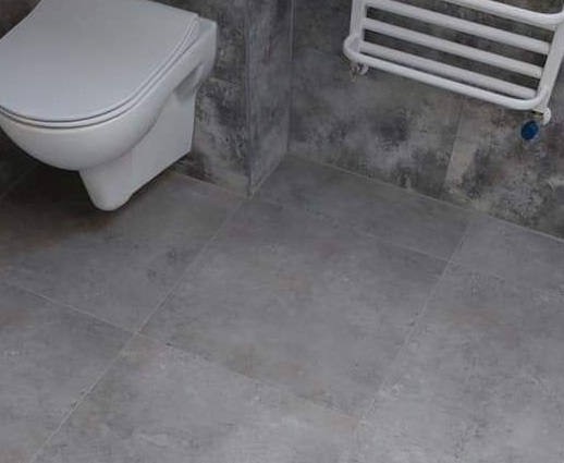 Układanie płytek i terakoty